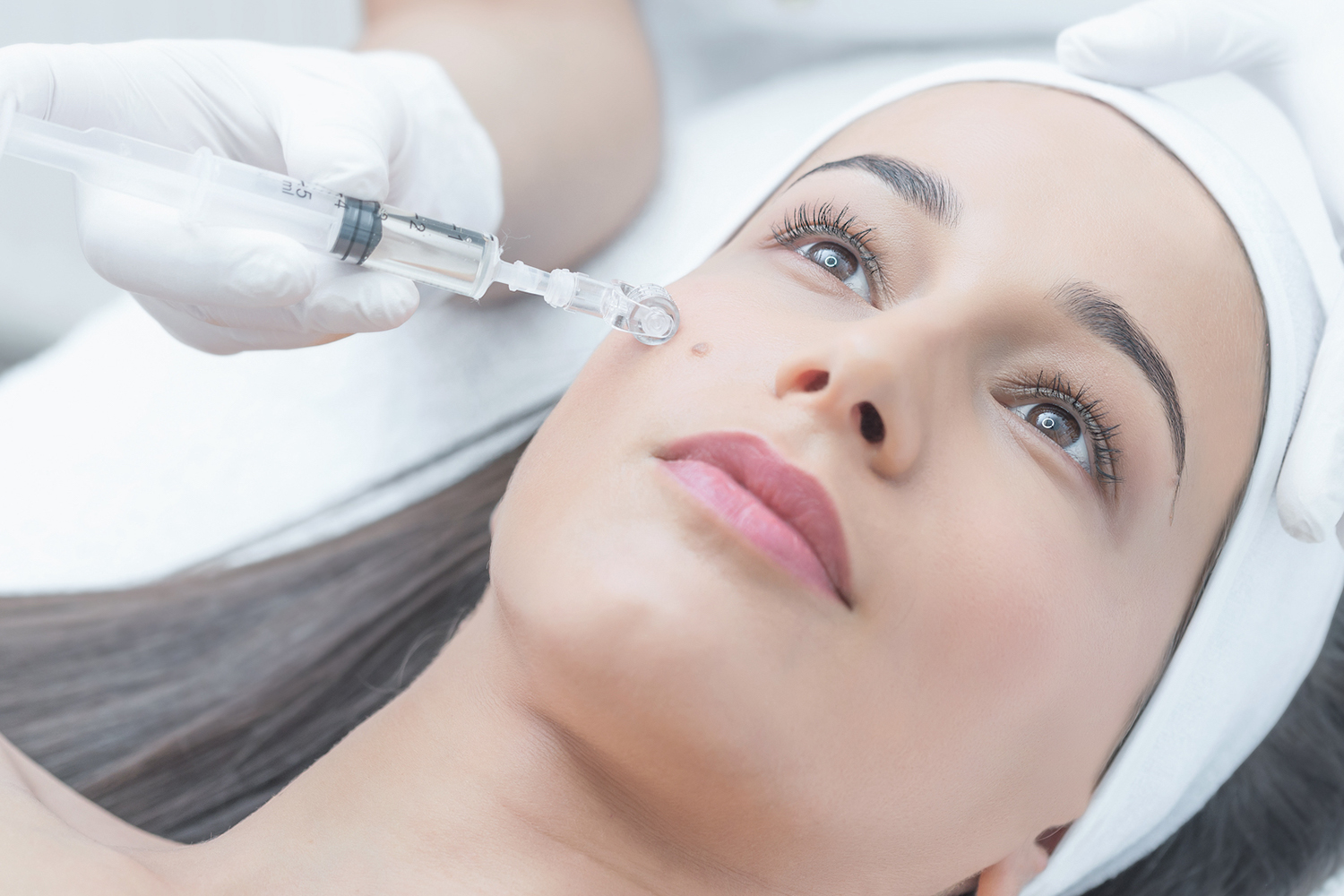 Cosmetic Microneedling VS Home Rollers-PhiAcademy Cosmetic Microneedling VS Home Rollers-PhiAcademy